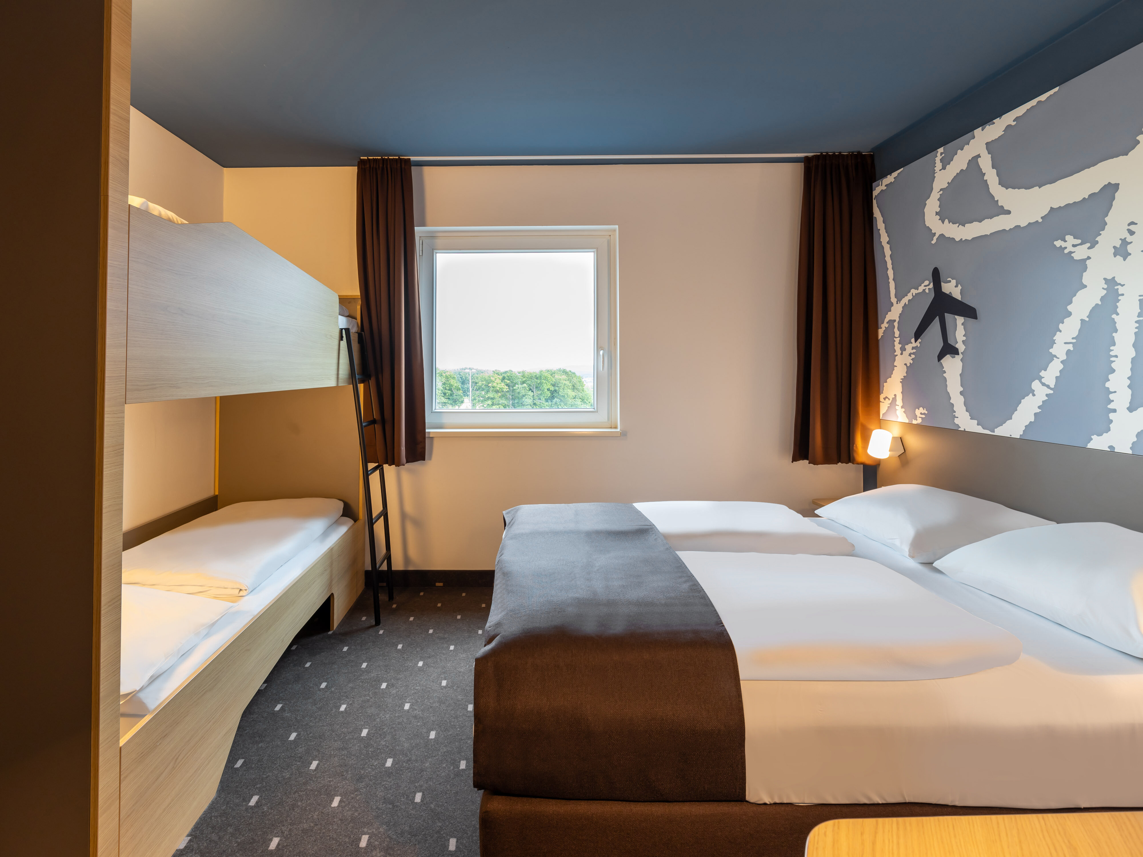 Hotel Am Flughafen Frankfurt Hahn www.hotel-bb.com