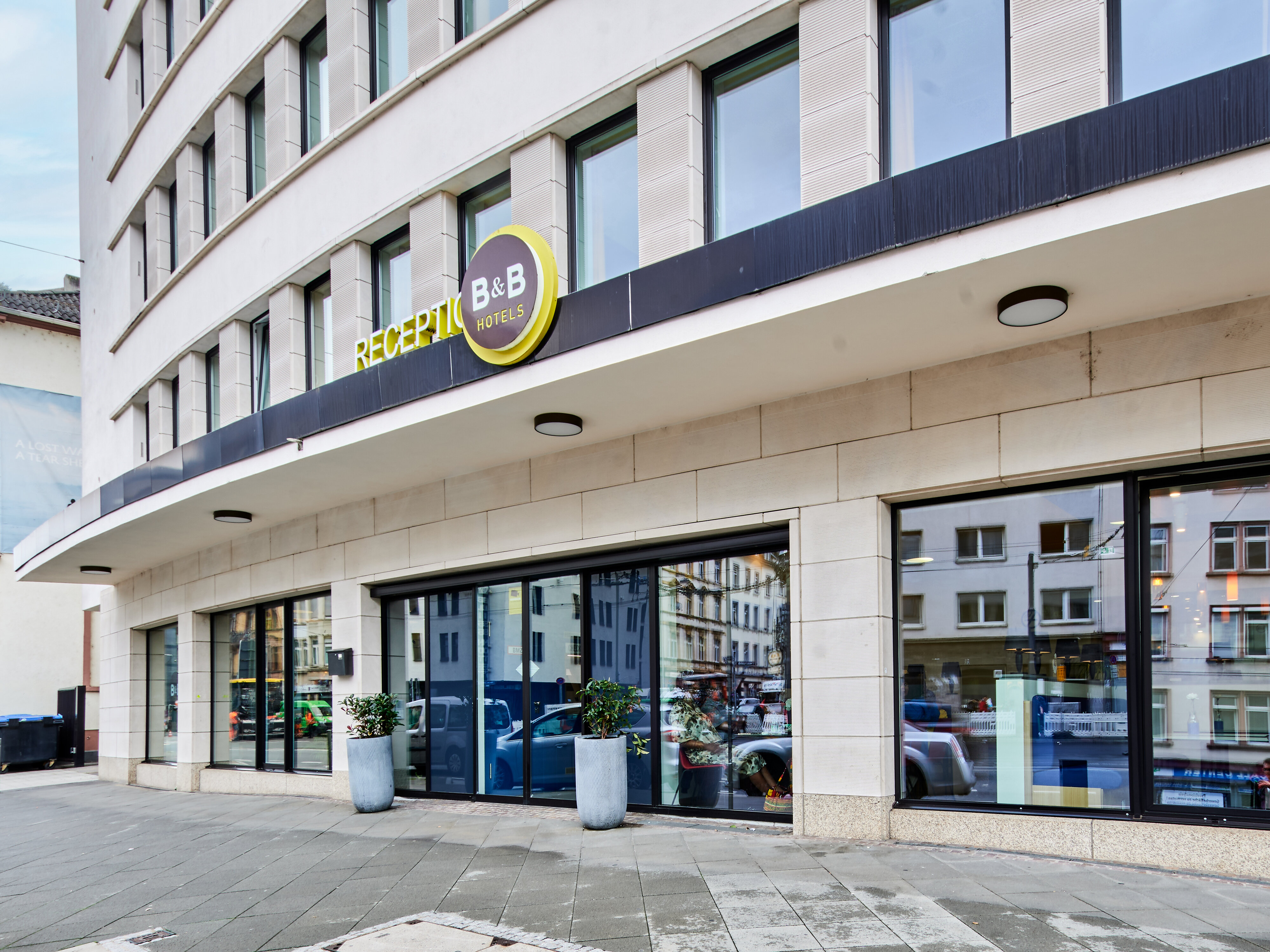 b-b-hotel-frankfurt-hbf-i-affordable-hotel-in-frankfurt