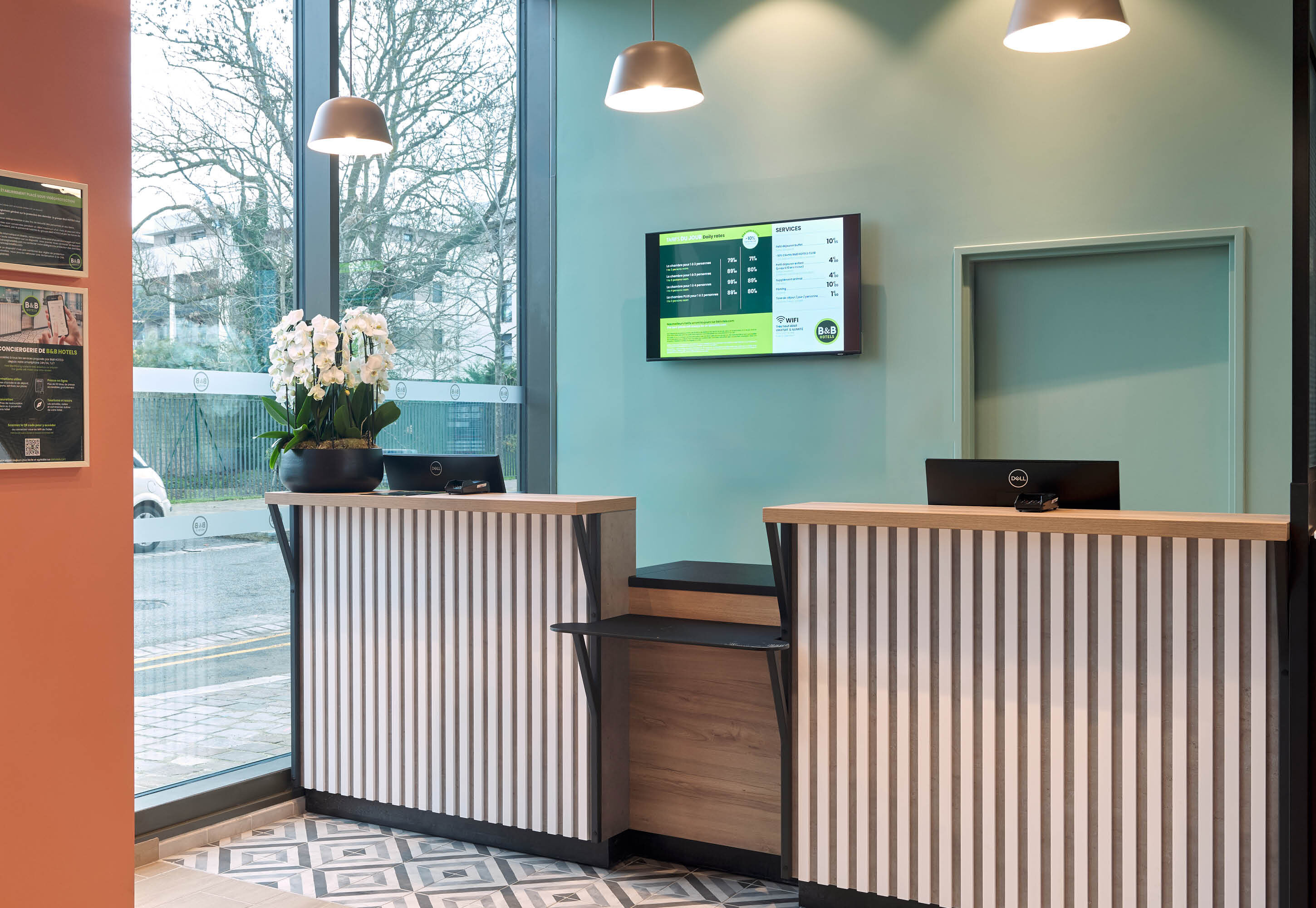 Css Reception B&B HOTEL Versailles Rocquencourt : un hôtel tout confort dans les Yvelines