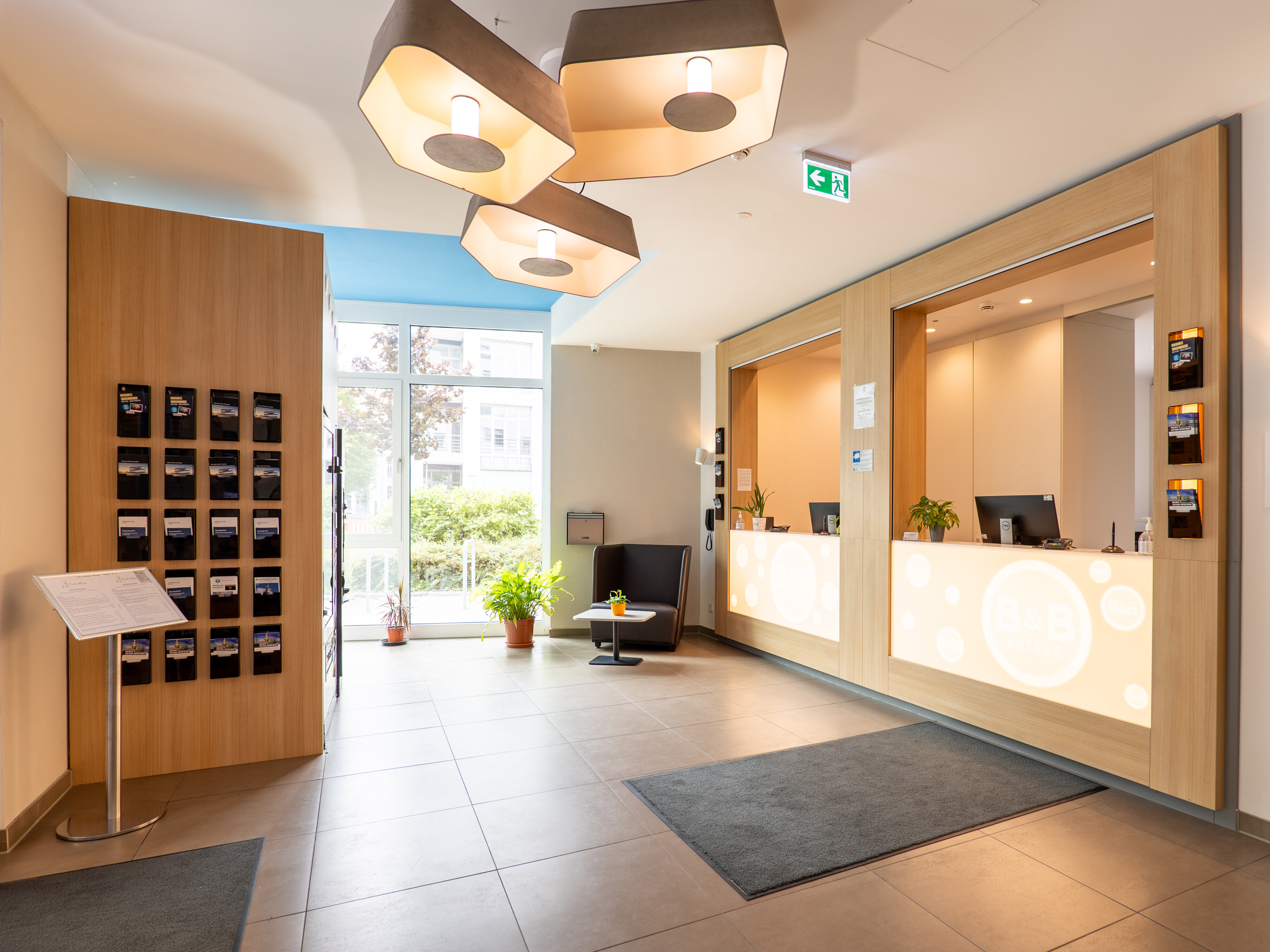 B&b Hotel Stuttgart-airport/messe Parken www.hotel-bb.com