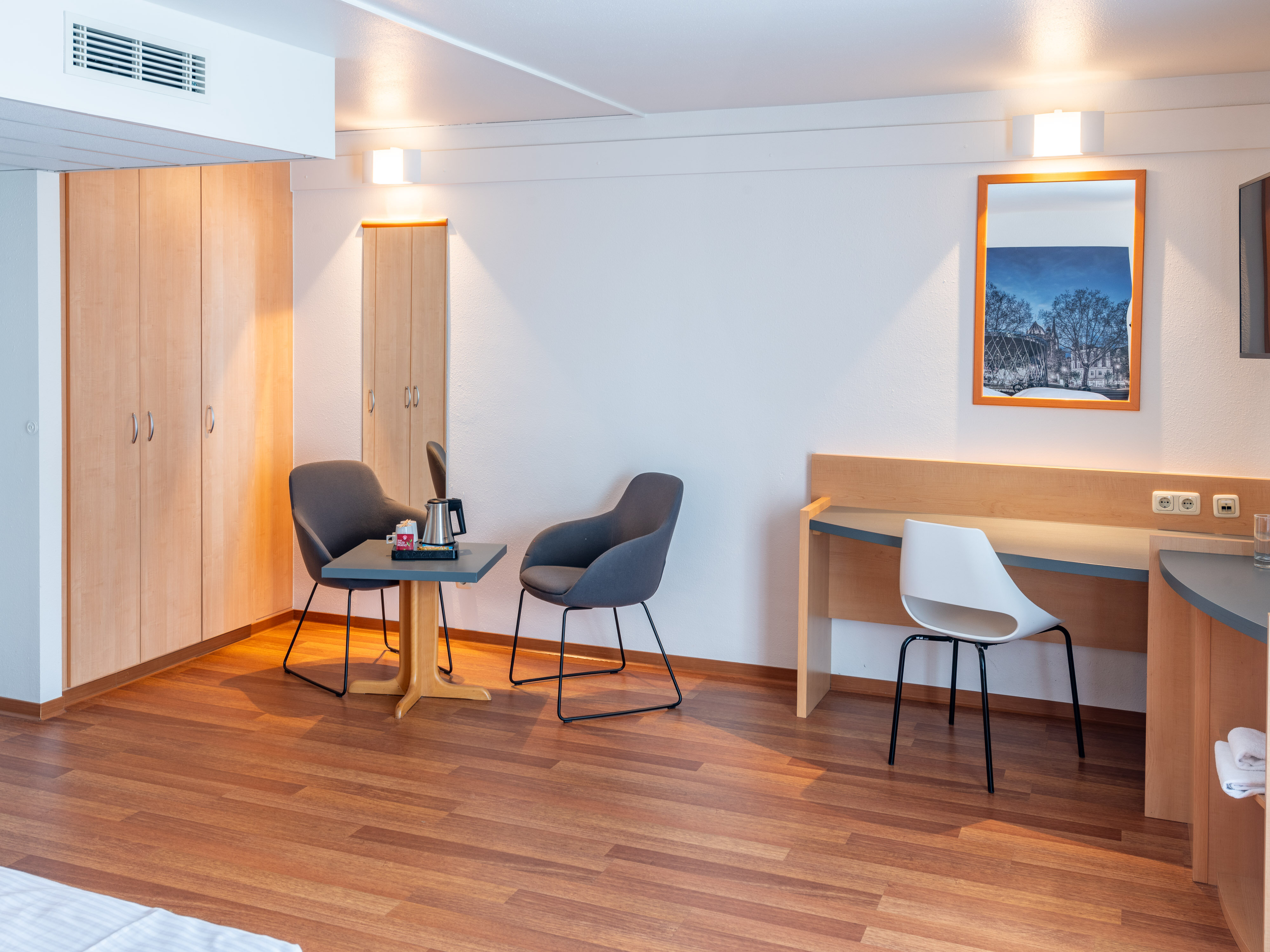 b und b hotel aachen